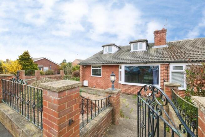 3 bed Semi-Detached for sale Image 4