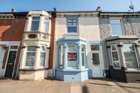 Velder Avenue, Southsea, PO4