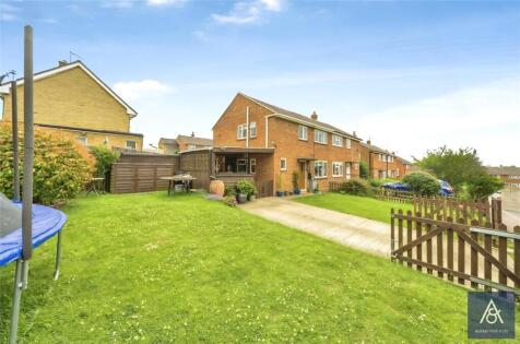 Waynflete Avenue, Brackley, Northamptonshire