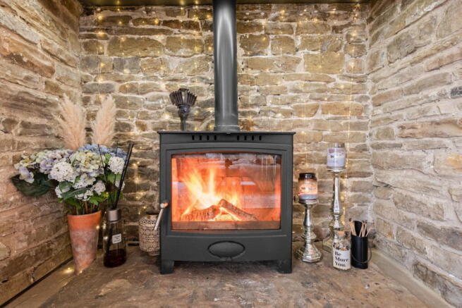 4 bed Barn Conversion for sale Image 9
