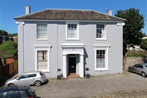 Flat 5, 1 Ace House, Bridge Road, Gaisford, Worthing BN14 7BU