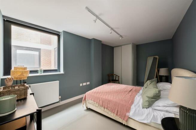 Flat 14 Vinny Court Hi-9.jpg