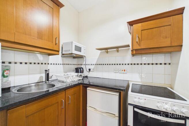 1 bed Apartment to rent Image 4