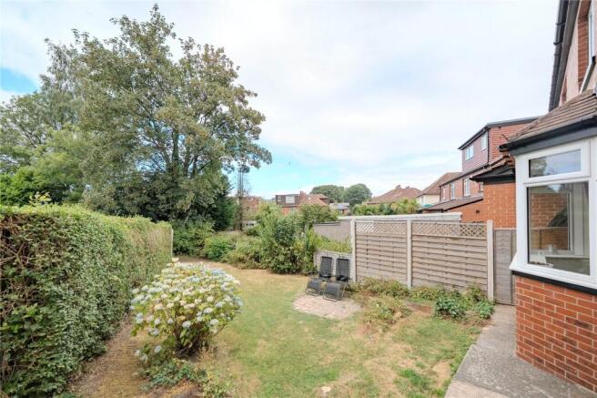 3 bed Semi-Detached for sale Image 11