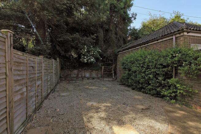 Photo 11