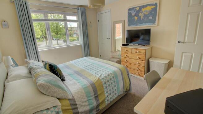Double Bedroom (alt angle)