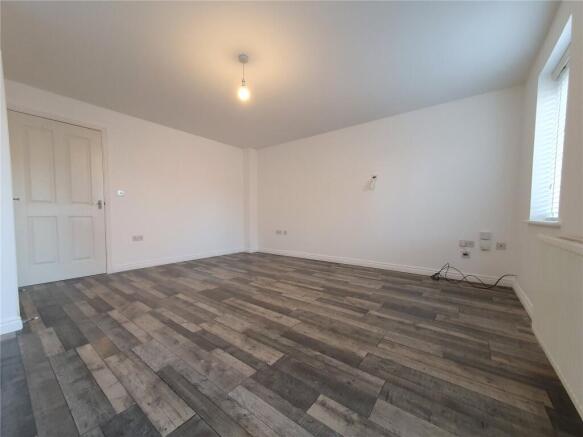 3 bed Semi-Detached to rent Image 4