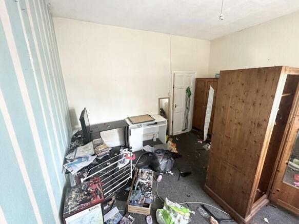 2 bed Terraced for sale Image 8