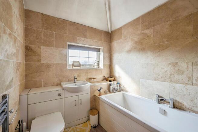 3 bed Semi-Detached for sale Image 10