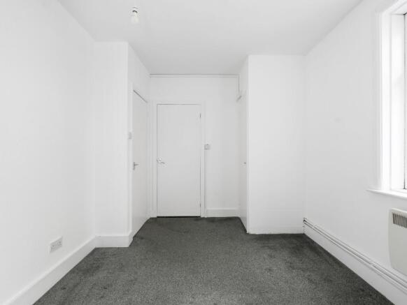Bedroom (view b)