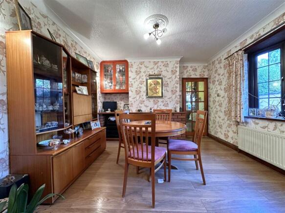 Dining Room 748