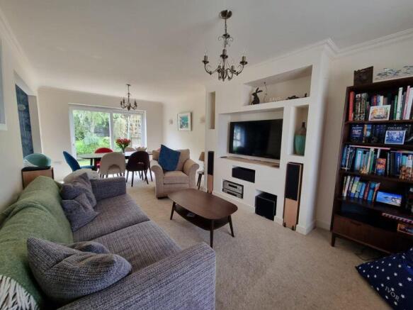Open plan living/dining