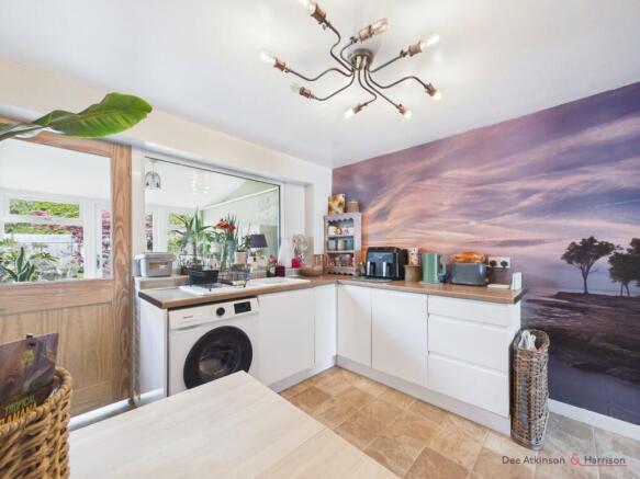 2 bed Semi-Detached for sale Image 7