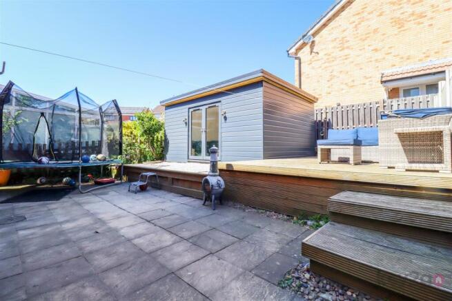 4 bed Detached for sale Image 4