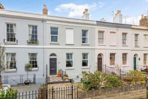 76, Hewlett Road, Cheltenham GL52 6AR