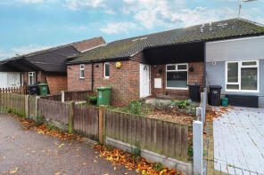 38, Park Side, Pitsea, Basildon SS13 1NL