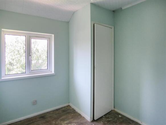 Bed 3.JPG