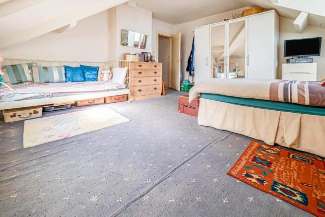 2 bed Maisonette for sale Image 11