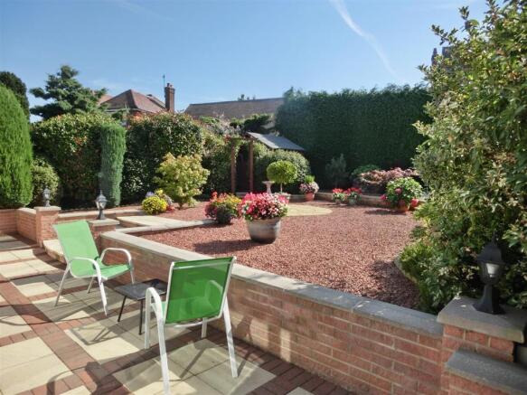 Landscaped Rear Gard