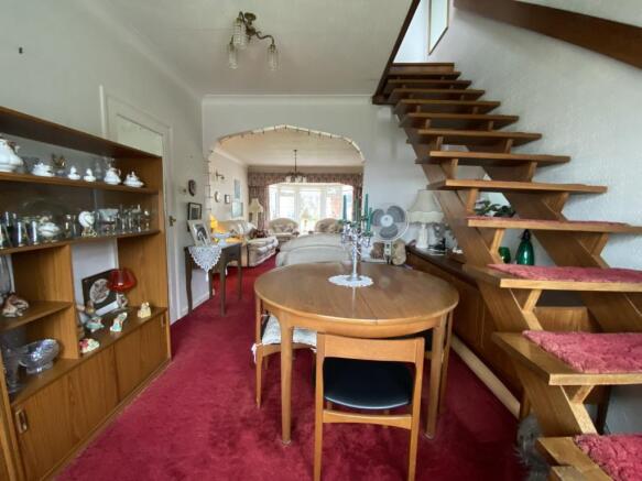 Lounge Dining Room R