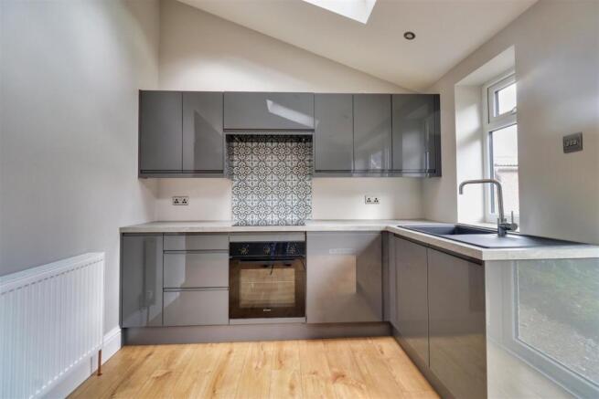 BESPOKE DINING KITCHEN