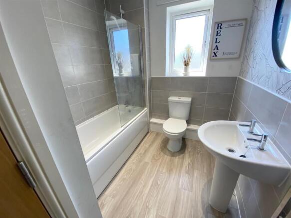 3 bed Semi-Detached for sale Image 11