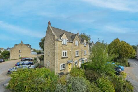 Swan Court, Witney, OX28