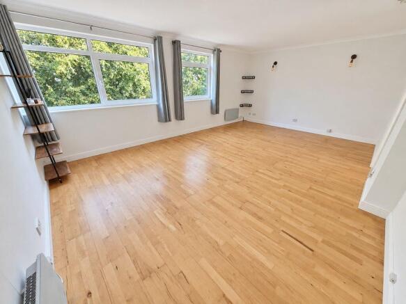 Lounge Dining Room