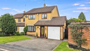 11, Hayfield Close, Leicester LE3 8RH