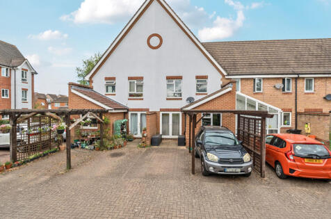 Headley Road East, Woodley, Reading