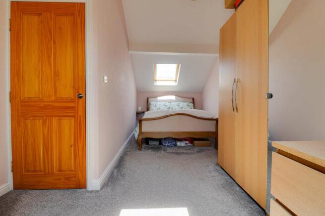 3 bed Terraced for sale Image 7