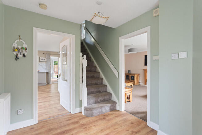 123 Oldwood Place...
