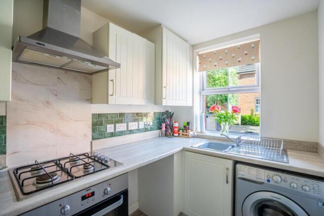 2 bed Semi-Detached for sale Image 5
