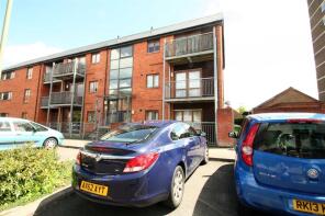 11, Pear Tree Way, Basingstoke RG21 5QE