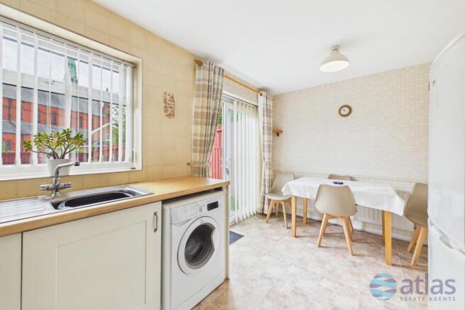 Kitchen/Dining Space