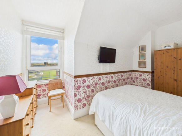2 bed Apartment for sale Image 6