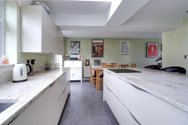 11. Kitchen 3