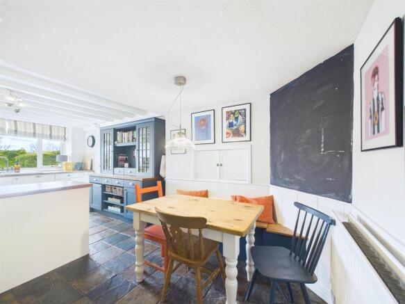 4 bed Character Property for sale Image 5