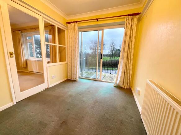 2 bed Flat for sale Image 4