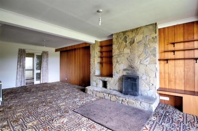 Living Room 2.jpg