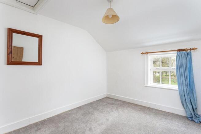 2 bed Terraced for sale Image 8