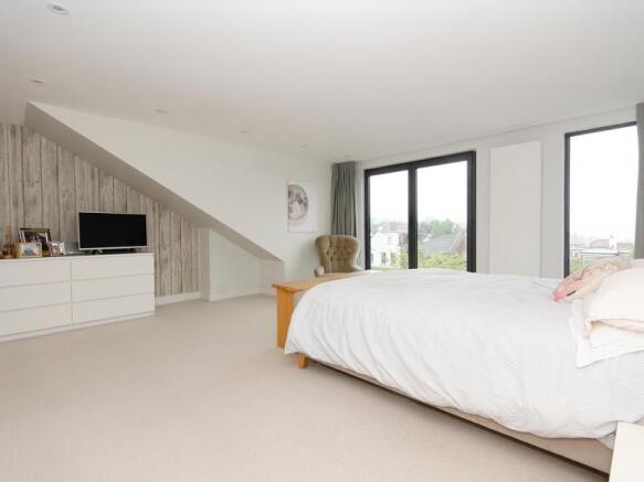 Bedroom 4 b LR