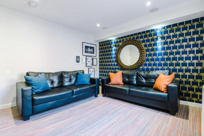 9 Queen Anne Street Living room 2