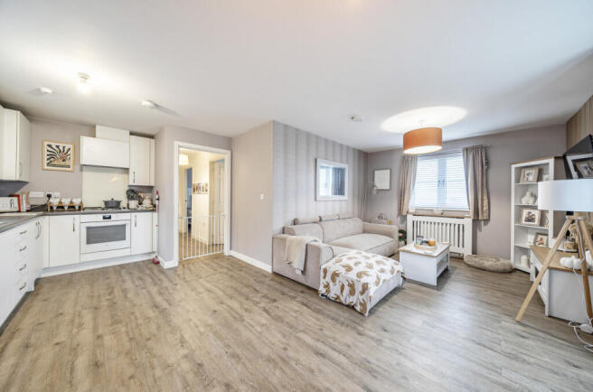 1410156-5-698b4d5...