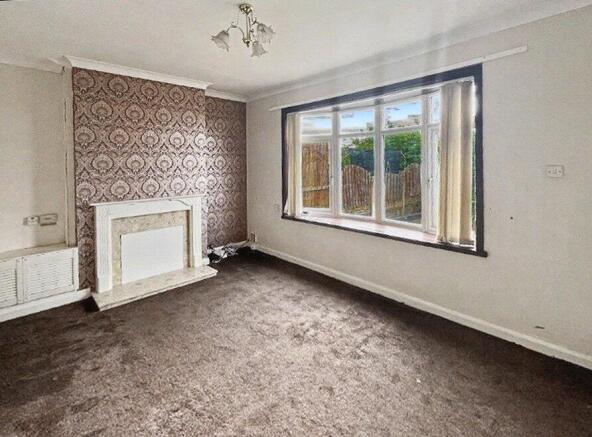 3 bed Semi-Detached to rent Image 3