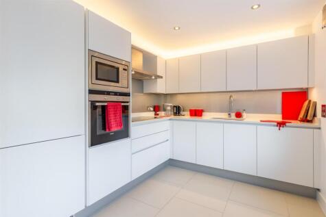 IMMACULATE DUPLEX APARTMENT - Baring Road, Cowes