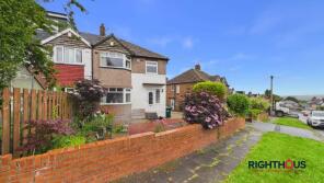40, Hedge Way, Bradford BD8 0AH