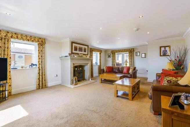 90682_Highfield-House-Cross-Lane (17)_low.jpg