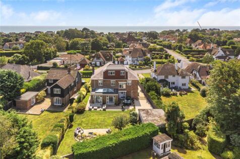South Walk, Middleton-On-Sea, West Sussex, PO22