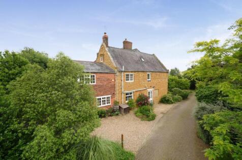 East Street, Long Buckby, NN6